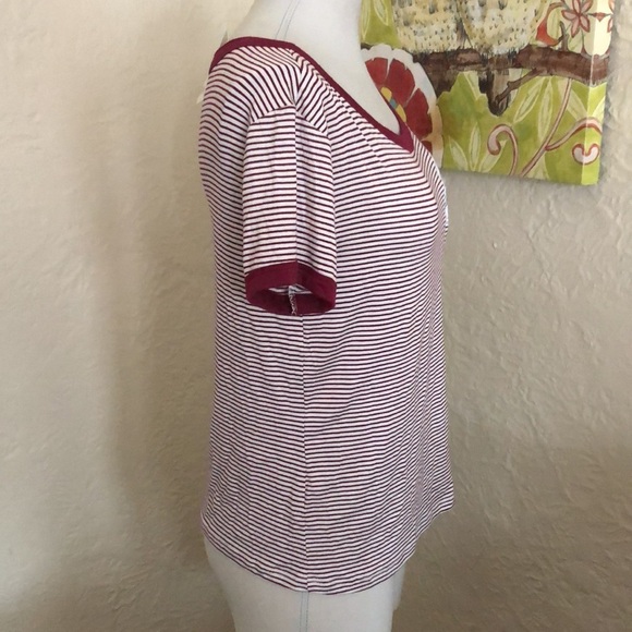 Summer Vibes Shark Maroon Burgundy White Stripe Ringer Graphic Tee Shirt Top NWT - Picture 5 of 7
